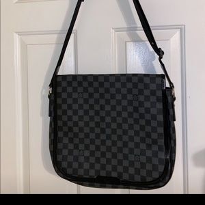 Checkered laptop messenger bag